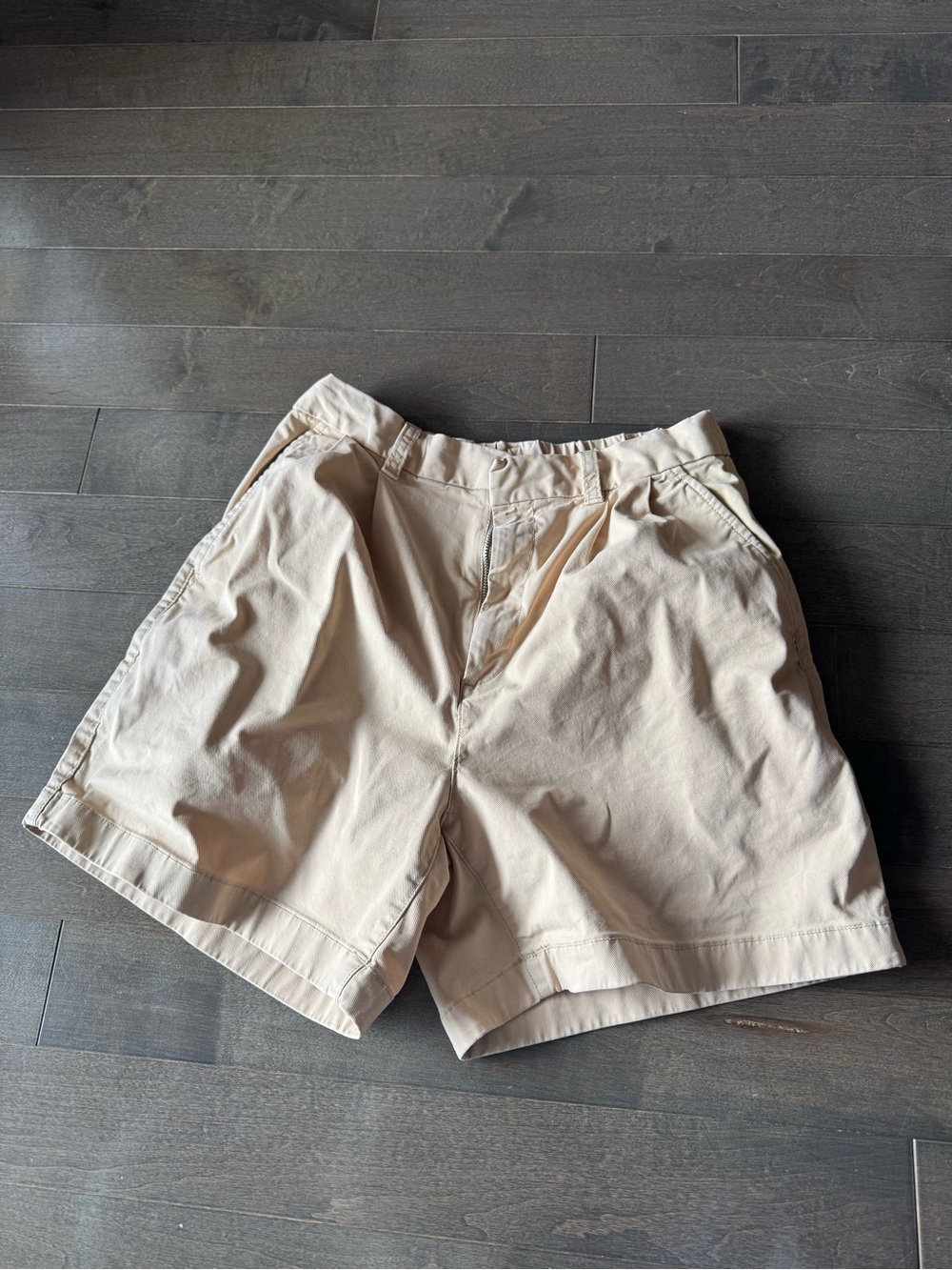 GAP Beige Chino Shorts Women Size 6